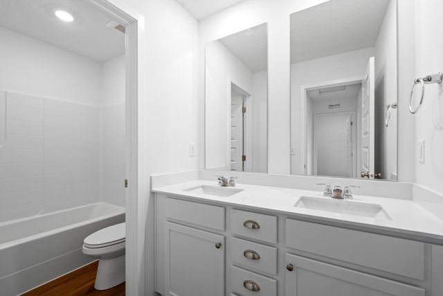 24814 E Coopers Hawk Ln, Liberty Lake, WA 99019