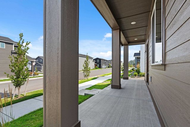 24814 E Coopers Hawk Ln, Liberty Lake, WA 99019