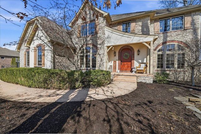 1030 Foy Court, Crown Point, IN 46307