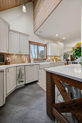1030 Foy Court, Crown Point, IN 46307