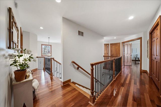 1030 Foy Court, Crown Point, IN 46307