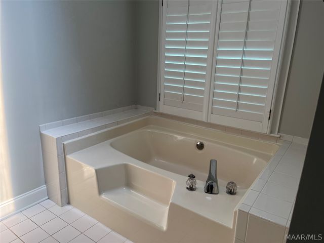 9418 HUNTINGDON Court, Montgomery, AL 36117