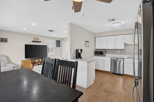 256 Stonebridge Drive, Nashua, NH 03063