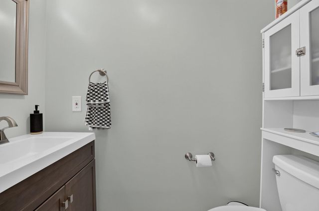 256 Stonebridge Drive, Nashua, NH 03063