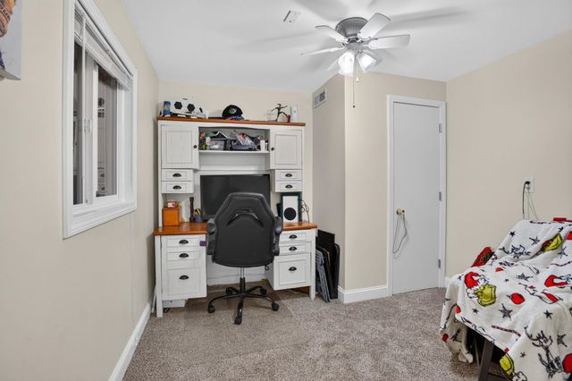 256 Stonebridge Drive, Nashua, NH 03063
