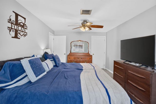 256 Stonebridge Drive, Nashua, NH 03063