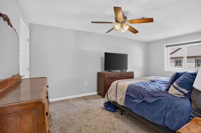 256 Stonebridge Drive, Nashua, NH 03063