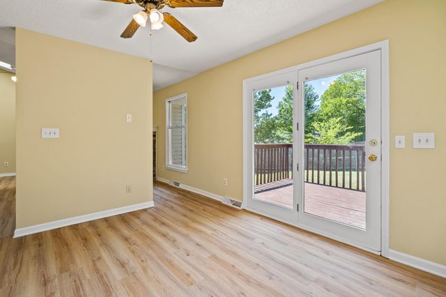 2601 HILLSHIRE DR, Columbia, MO 65203