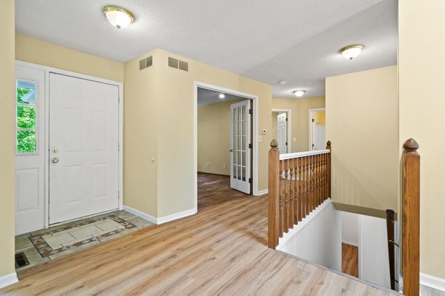 2601 HILLSHIRE DR, Columbia, MO 65203