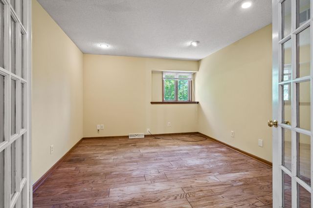 2601 HILLSHIRE DR, Columbia, MO 65203