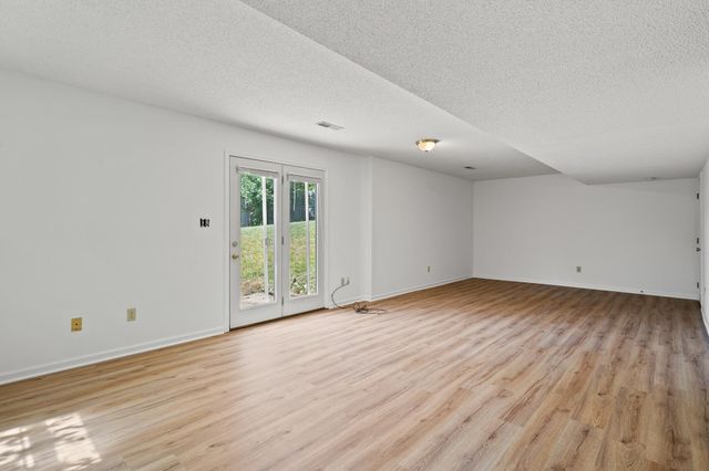 2601 HILLSHIRE DR, Columbia, MO 65203