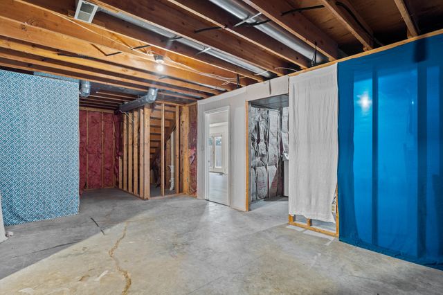 2601 HILLSHIRE DR, Columbia, MO 65203