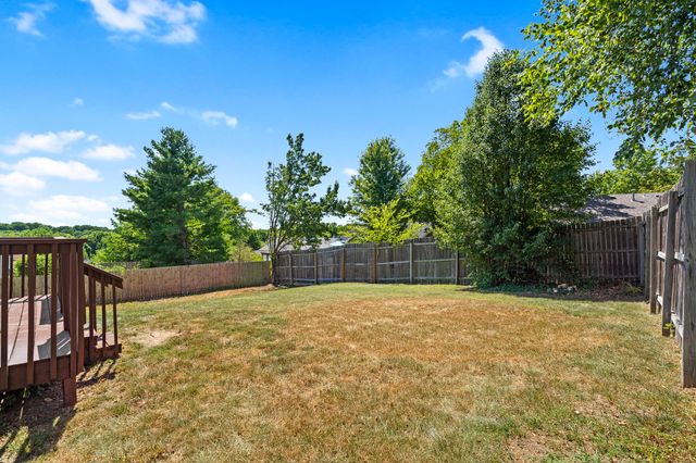 2601 HILLSHIRE DR, Columbia, MO 65203