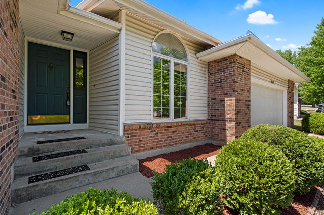 2601 HILLSHIRE DR, Columbia, MO 65203