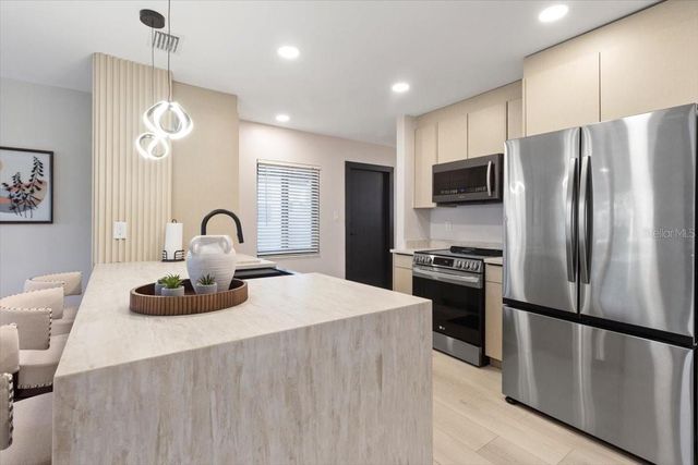 312 N LINCOLN AVE, Tampa, FL 33609