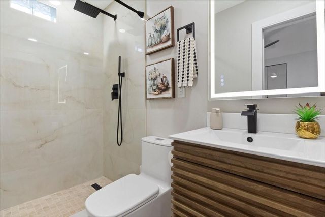 312 N LINCOLN AVE, Tampa, FL 33609