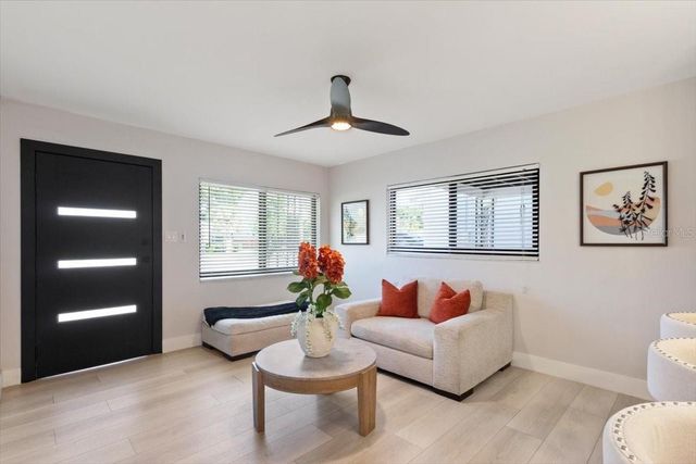 312 N LINCOLN AVE, Tampa, FL 33609