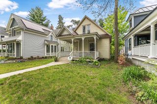 521 Fifth Street, Traverse City, MI 49684