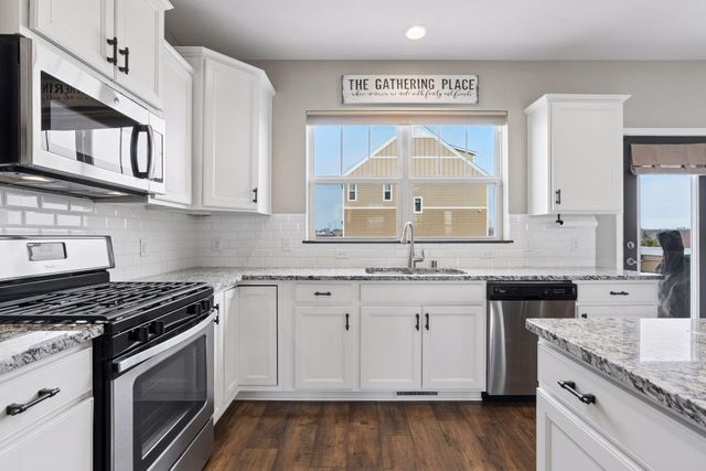 15452 Eames Way, Apple Valley, MN 55124