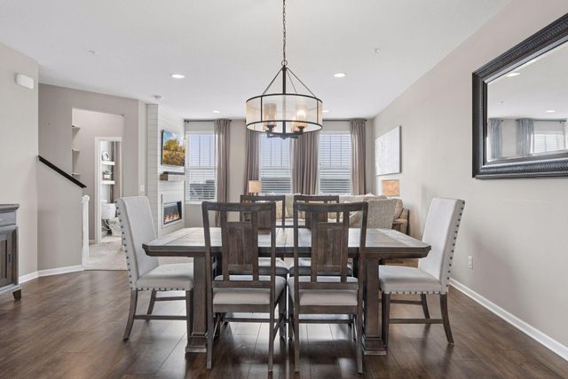 15452 Eames Way, Apple Valley, MN 55124