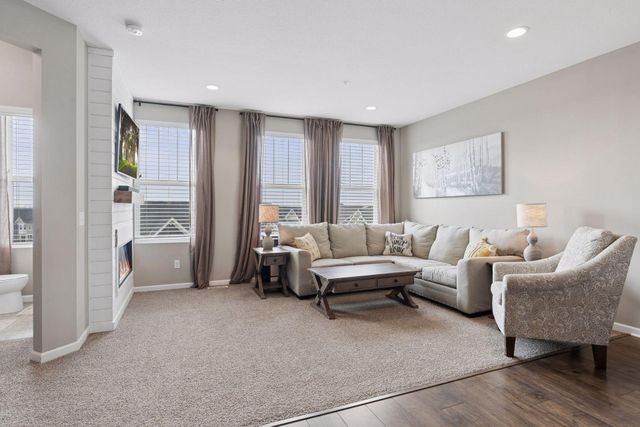 15452 Eames Way, Apple Valley, MN 55124