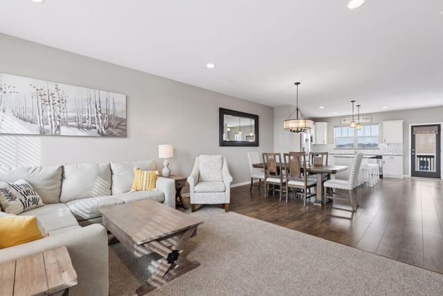 15452 Eames Way, Apple Valley, MN 55124