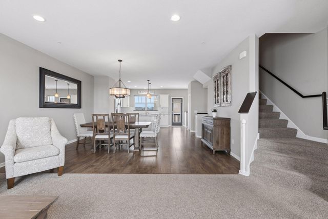 15452 Eames Way, Apple Valley, MN 55124