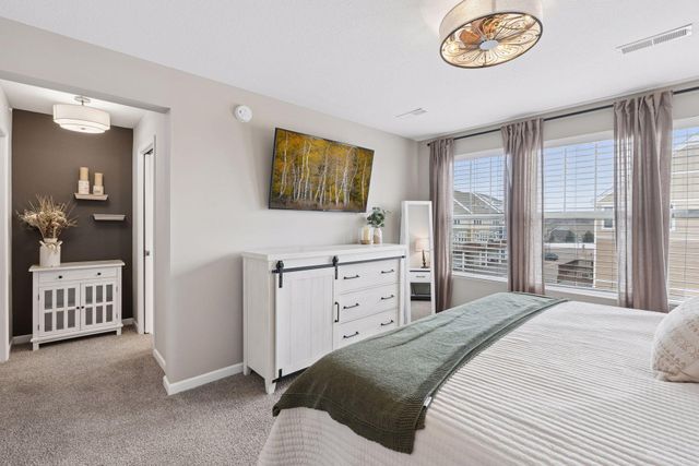 15452 Eames Way, Apple Valley, MN 55124