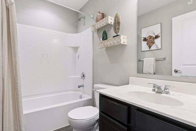 15452 Eames Way, Apple Valley, MN 55124