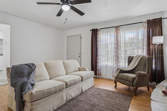 8303 TEMPLE PARK DRIVE, Tampa, FL 33637