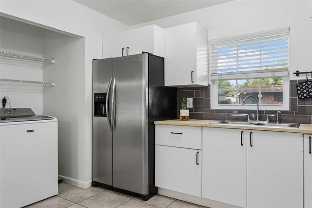 8303 TEMPLE PARK DRIVE, Tampa, FL 33637