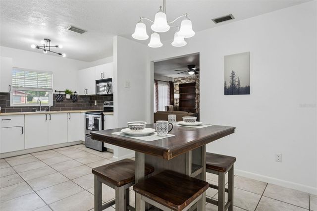 8303 TEMPLE PARK DRIVE, Tampa, FL 33637