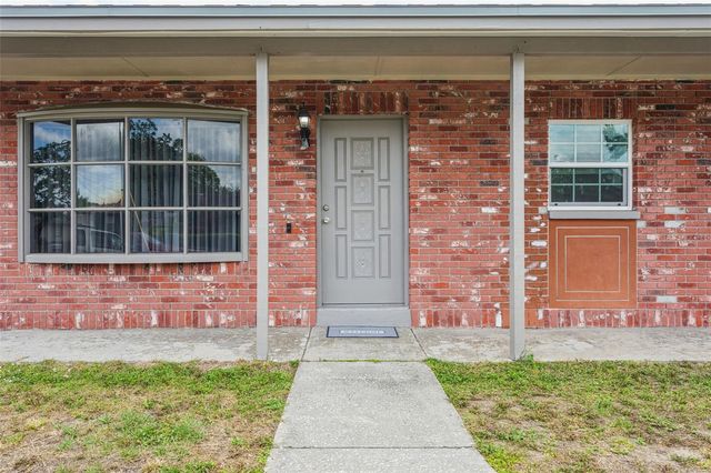 8303 TEMPLE PARK DRIVE, Tampa, FL 33637
