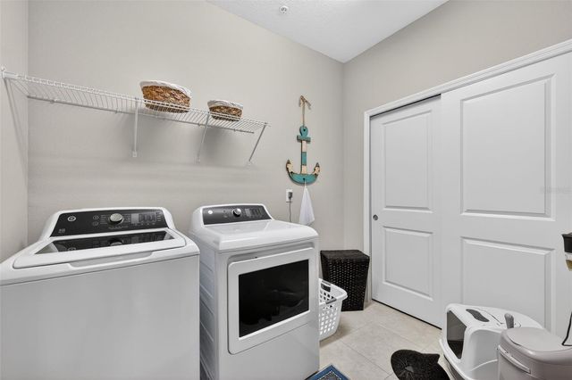 12710 SORRENTO WAY 204, Bradenton, FL 34211