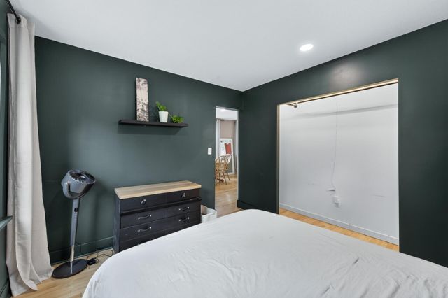 1069 Minnehaha Avenue W, Saint Paul, MN 55104