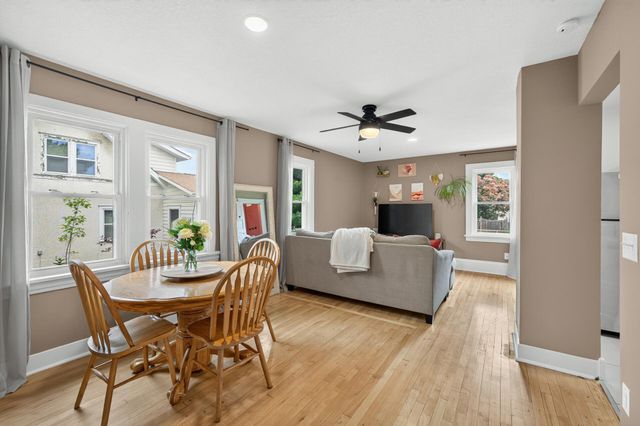 1069 Minnehaha Avenue W, Saint Paul, MN 55104