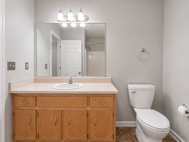 1023 Hedge Apple Dr, Clarksville, TN 37040