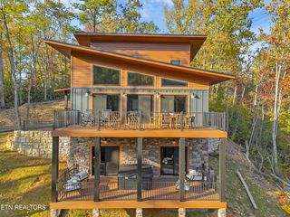 2671 Switchback Way, Cosby, TN 37722