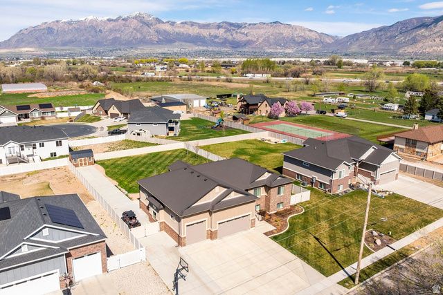 1756 W 700 S, Marriott Slaterville, UT 84404