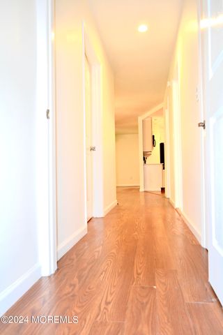 30 Meadow Green Circle G, Manalapan, NJ 07726