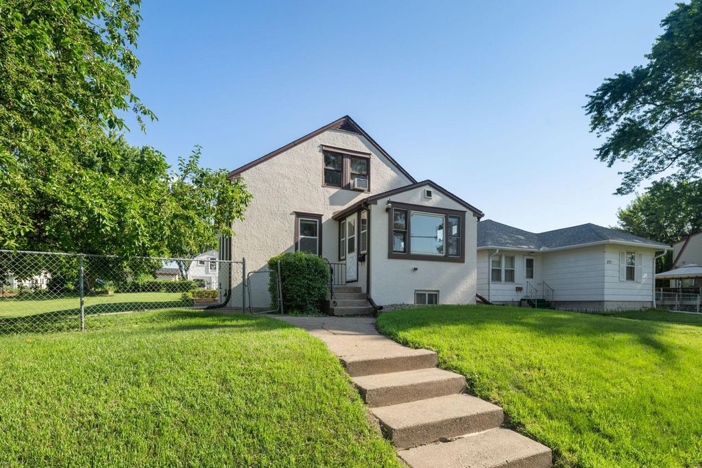 267 Haskell Street E, West Saint Paul, MN 55118