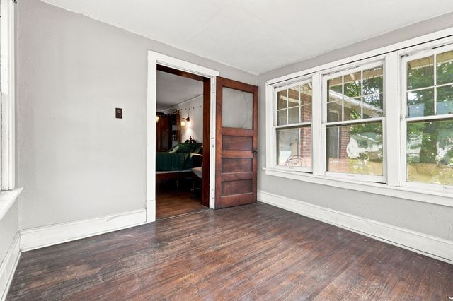 1916 E 13th Street, Des Moines, IA 50316