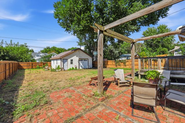 1916 E 13th Street, Des Moines, IA 50316