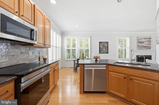 8605 WEBSTER TAVERN WAY, Manassas, VA 20109