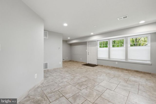 8605 WEBSTER TAVERN WAY, Manassas, VA 20109