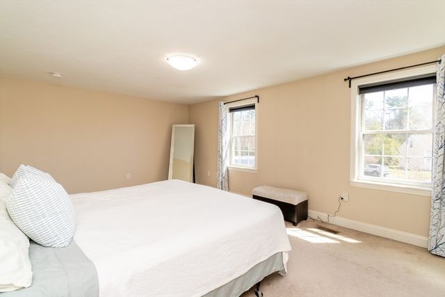 391 Franklin St 1, Hanson, MA 02341