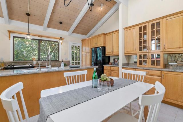 301 Canyon Oaks, Santa Cruz, CA 95065