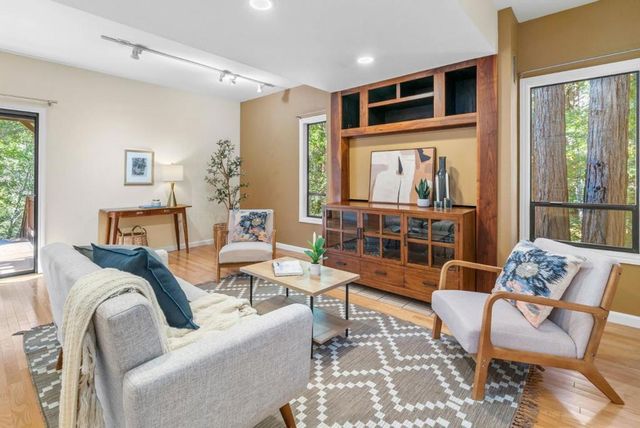 301 Canyon Oaks, Santa Cruz, CA 95065