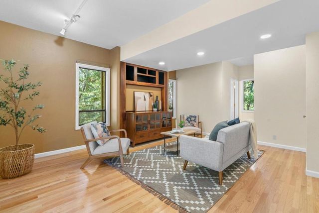 301 Canyon Oaks, Santa Cruz, CA 95065