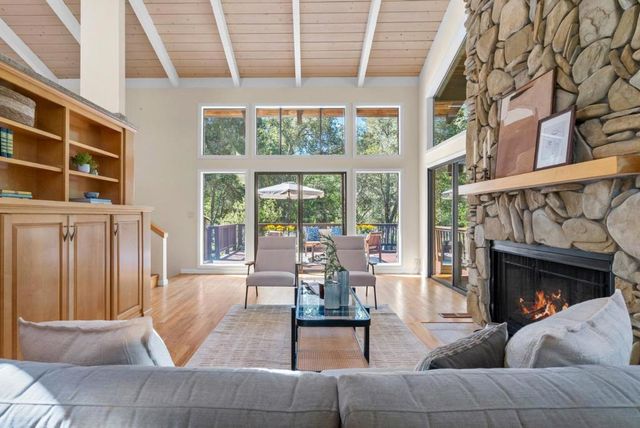 301 Canyon Oaks, Santa Cruz, CA 95065
